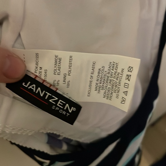 Tags On! Jantzen Women’s Tankini Swimwear - Picture 5 of 5